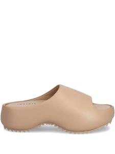 Слайды Inuikii Klapki, нейтральный