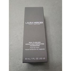 Flawless Weightless Perfecting Foundation 2W2 Теплый лен, Laura Mercier