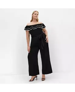 Женский скромный комбинезон с открытыми плечами и оборкой CITY CHIC, черный