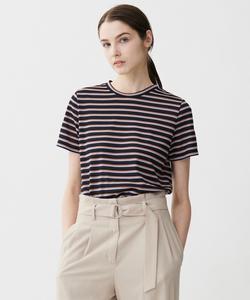 Светлый, многослойный топ, который можно стирать.