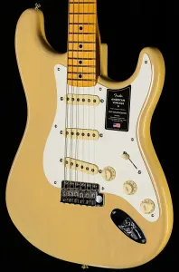 Fender American Vintage II 1957 Stratocaster с грифом из клена, цвет Vintage Blonde (803)