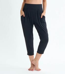 Расслабьтесь и наденьте свободные брюки