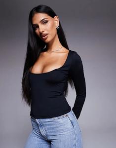 Облегающий топ из полиамида с глубоким круглым вырезом ASOS DESIGN черного цвета