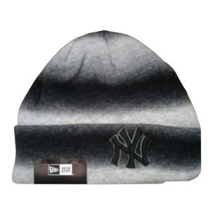 New Era Шапка Unisex черные белые