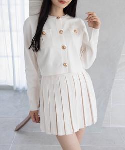 Вязаный кардиган с золотыми пуговицами (можно носить как комплект).