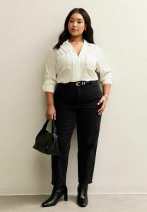 Блуза New Look Curves CURVES FRONT POCKET V-NECK, White