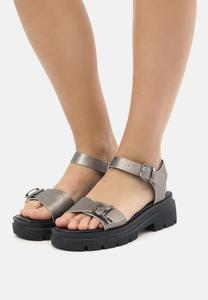 Босоножки на платформе ZURI mtng, серебряный