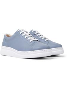 Кемпер (второе место) / Кожаные кроссовки