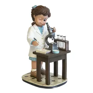 Nadal Фигура Надаля «Сквозь микроскоп».