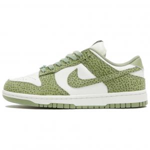 Кроссовки Nike Dunk Low Safari Oil Green Women's, зеленый