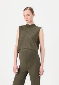 Топ MLLUCY CROP MAMALICIOUS, темно-зеленый