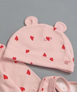 Моя первая шляпа с ушками, любующимися ветерком.