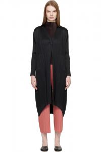 Pleats Please Issey Miyake Цвета месяца, пальто октября