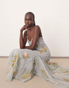 Длинное платье ARRANGE из вышитого цветочного кружева темно-синего цвета