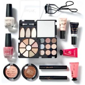 Набор косметичек Technic, полный набор для макияжа, 14 мини-основных предметов для глаз, губ, ногтей, в портативной сумке для хранения. Веганский и не тестируется на животных.