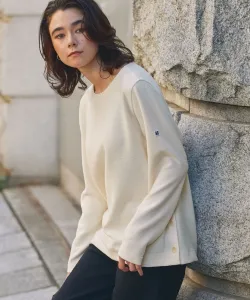 флисовый пуловер с боковым разрезом и пуговицами, круглым вырезом и разрезом сбоку