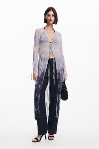 Блузка с V-образным вырезом и оборками