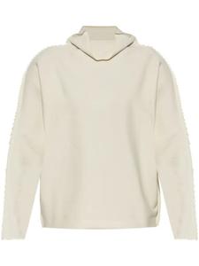 Свитер Issey Miyake с высоким воротом, нейтральный