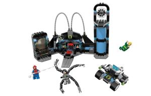 Набор строительных блоков "Засада Доктора Осьминога" из коллекции "Супергерои", Человек-Паук, пластиковые строительные блоки, 295 деталей, 6873 LEGO