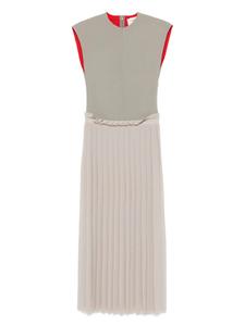 Плиссированное платье AMI Paris, серый