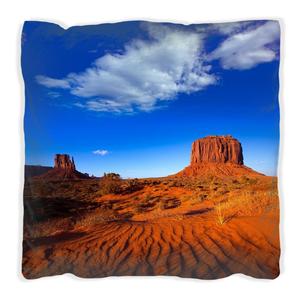 Подушка Wallario Premium, мягкая поверхность, с мотивом «Долина монументов вечером I», размер: 40 x 40 см, с белой спинкой