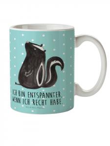 Детская кружка с изображением сидящего скунса и надписью в пастельных тонах бирюзы. Mr. & Mrs. Panda