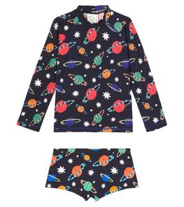 Набор с принтом: топ-рашгард и плавки Fábula, Est Planetonico Fundo Preto