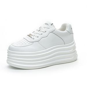 TAFN Низкие женские кроссовки белого цвета