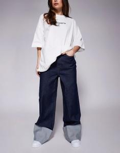 Джинсы Weekend Collective mom с отворотом цвета индиго ASOS WEEKEND COLLECTIVE