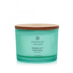 Свеча Chesapeake Bay Balance + Harmony Water Lily Pear, 3 фитиля в банке Chesapeake Bay Candle, цвет Light Green