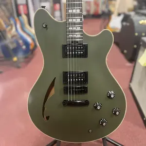 EVH SA-126 Special с чехлом 2024 - настоящее время - матовый армейский зеленый