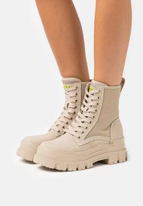 Ботильоны на шнуровке Buffalo