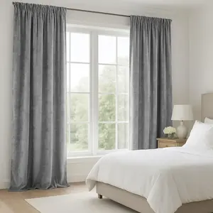 Серая плотная штора с велюровой отделкой и кристаллами 140 x 270 SHINY Spod Igły i Nitki