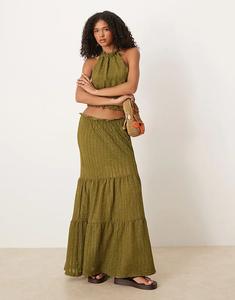 Юбка макси с ярусами из фактурной ткани от ASOS DESIGN зеленого цвета