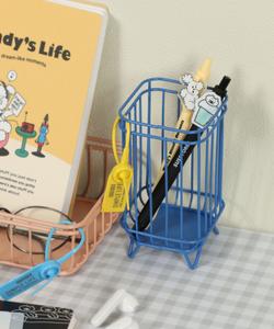 Разноцветная проволочная корзина S