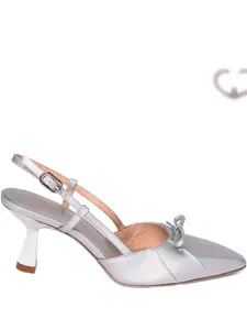 Босоножки с задней перемычкой на каблуке 60 мм Gold & Rouge, серебристый