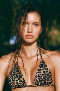 Треугольный верх бикини с леопардовым принтом Pull And Bear, черный