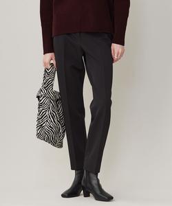 Моющиеся брюки из саржевой ткани с наполнителем из полиэстеровой ткани.