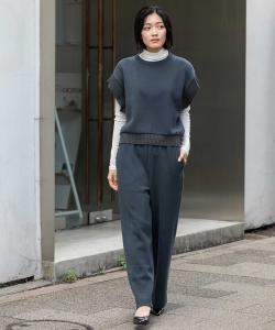 Трикотажная ткань, напоминающая джерси, * ребристый пуловер с застежкой-молнией