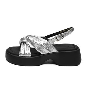 ZHR Женские сандалии на одной застежке серебристые, цвет Silver