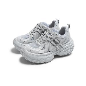 Низкие массивные кроссовки женские POOQ, серебро