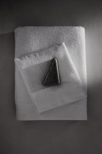 Хлопковое махровое полотенце H&M, 50x70 см, белый