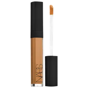 Кремовый консилер с эффектом сияния и увлажнением, обеспечивающий среднее покрытие. NARS, 0.22 oz/6 mL, Truffle