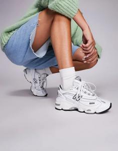 Кроссовки унисекс New Balance M1000 белого цвета