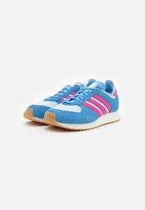 Кроссовки ATLANTA adidas Originals, светло-голубой
