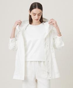 Водоотталкивающая парка из эластичной тафты с эффектом памяти.