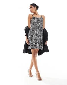 Мини-платье с вырезом-лодочкой и пайетками черного и серебристого цвета Pieces