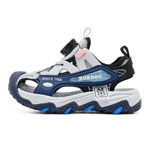 Легкие амортизирующие сандалии с низким верхом для детей с балансировкой BOBDOG, серый/черный