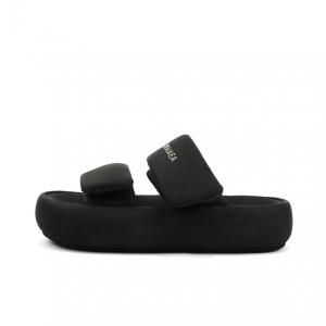 Xingdiman Женские противоскользящие износостойкие шлепанцы Black, цвет Black