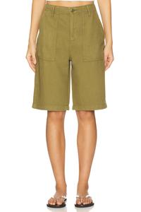 Легкие льняные бермуды Good American, martini olive002